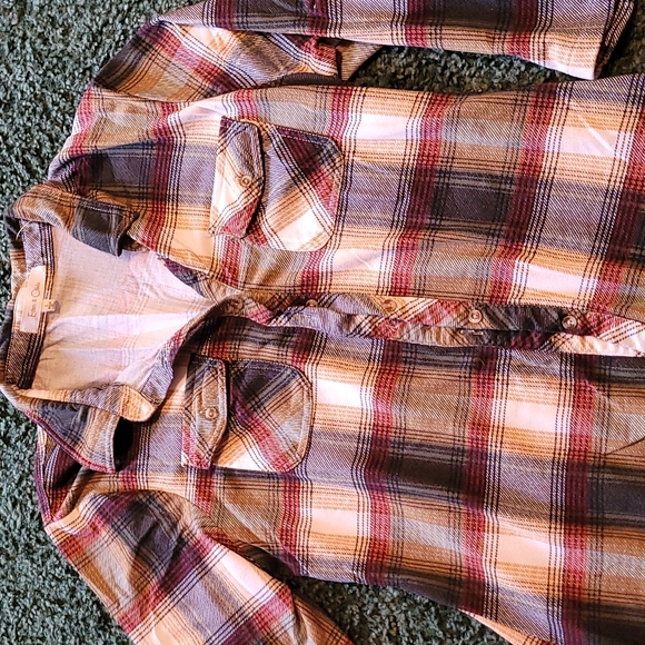 Eden and Olivia plaid L shirt - Picture 2 of 3